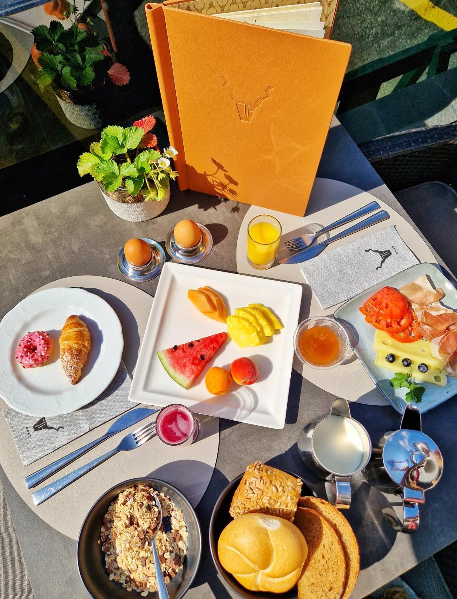 Hotel Jaegerhof Колфоско Екстериор снимка