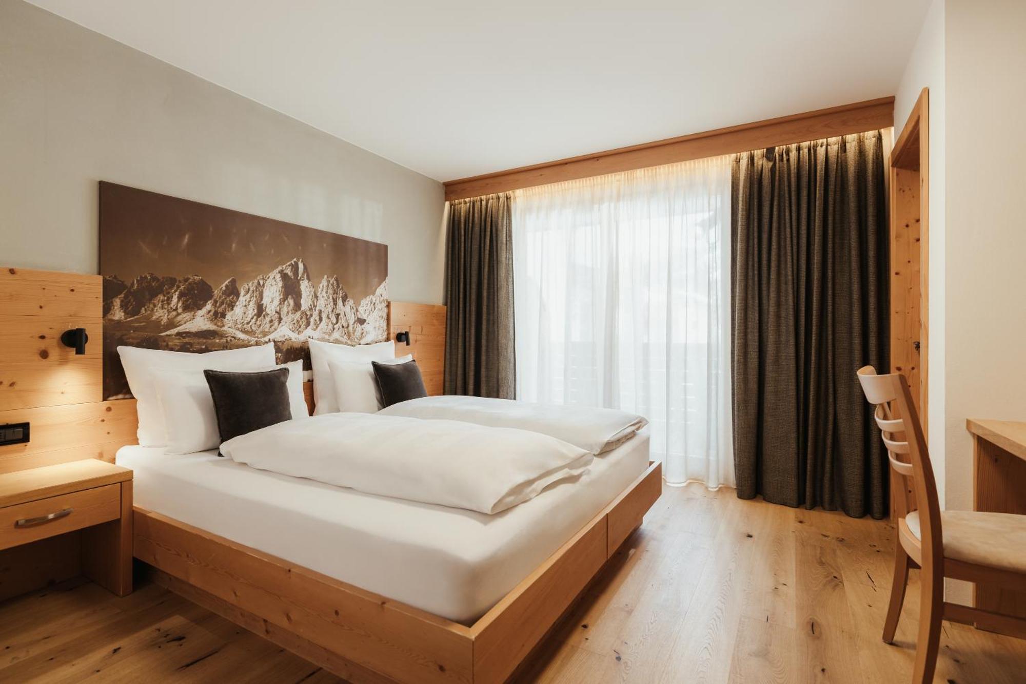 Hotel Jaegerhof Колфоско Екстериор снимка