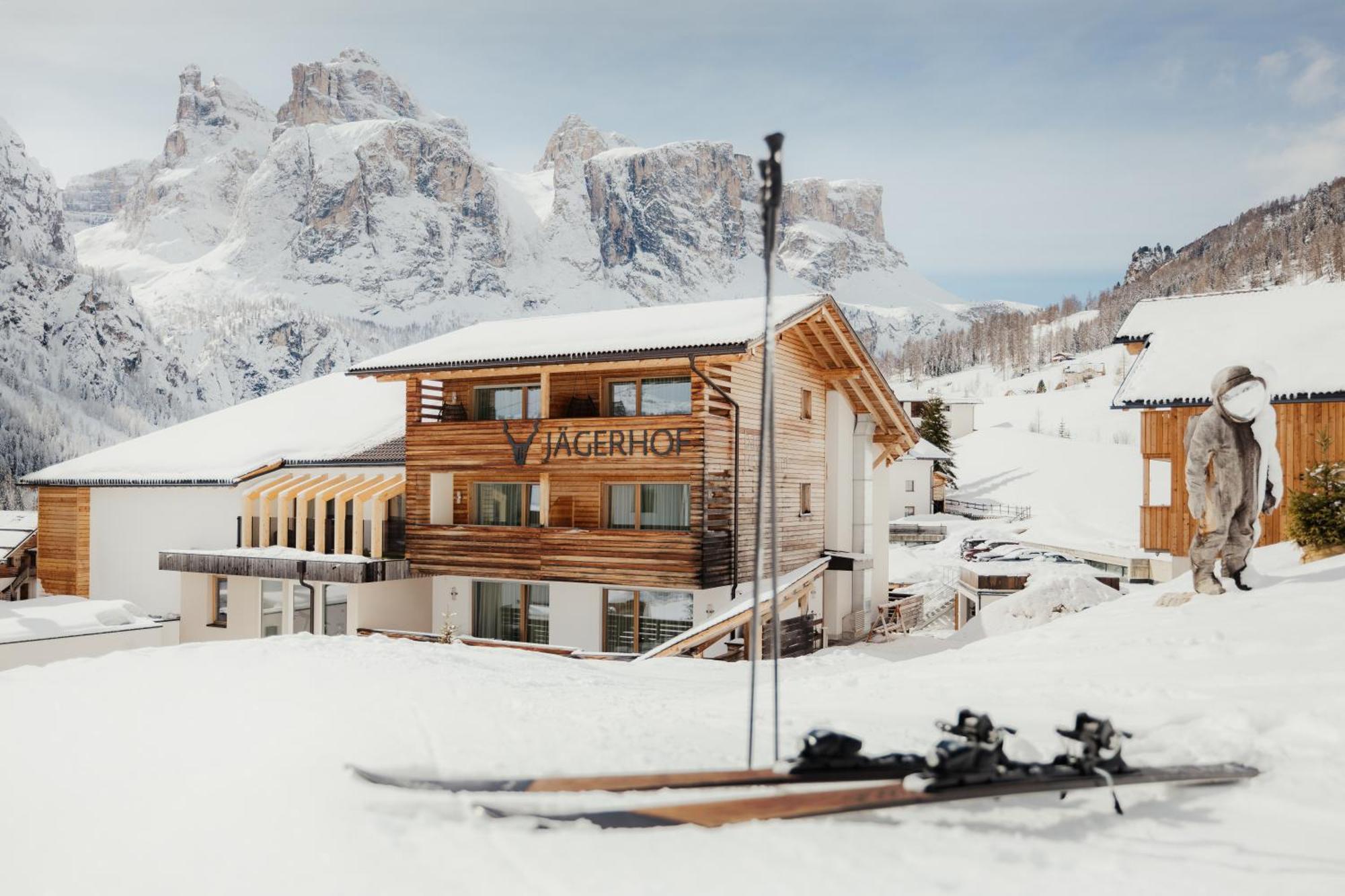 Hotel Jaegerhof Колфоско Екстериор снимка