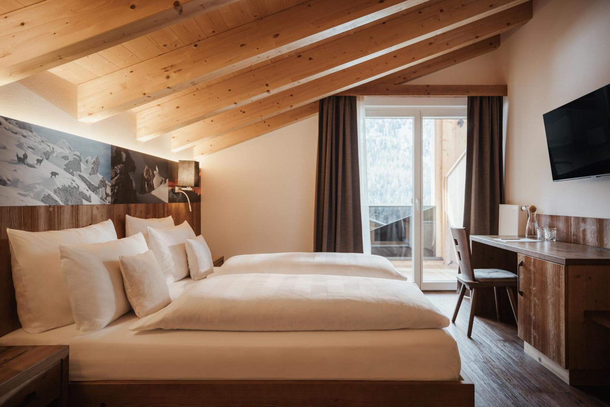 Hotel Jaegerhof Колфоско Екстериор снимка