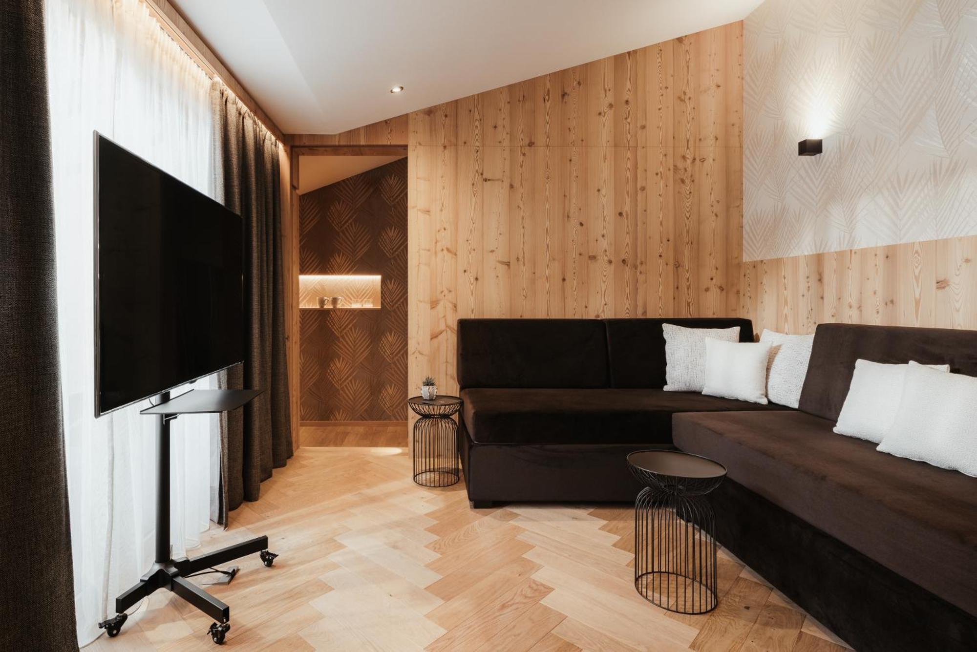 Hotel Jaegerhof Колфоско Екстериор снимка
